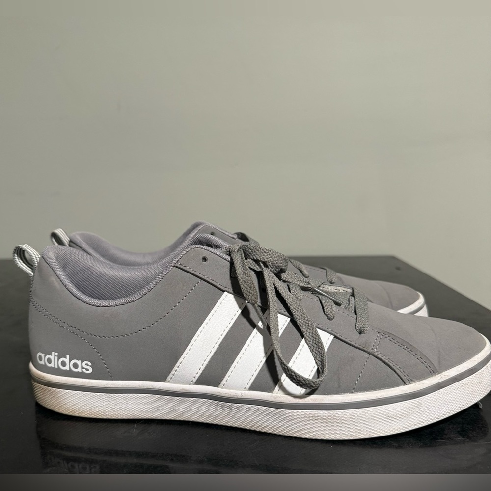 Addidas vs PACE Lace-Up GREY Sneakers Shoes Size 9.5 US